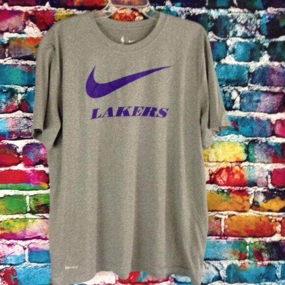 The Nike Tee Dri Fit NBA Lakers Swoosh Logo XL - Picture 1 of 7